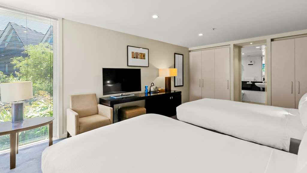 Scenic Hotel 4*